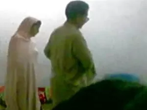 उसे मोटा गलफुला 1 मे ...