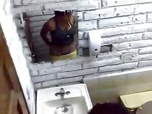 गोरा वेश्या एक उंगली ...