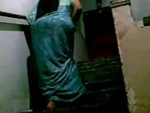 सफेद बीबीडब्ल्यू गधा ...