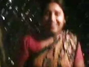 कठोर और मोटी छड़ी पर ...