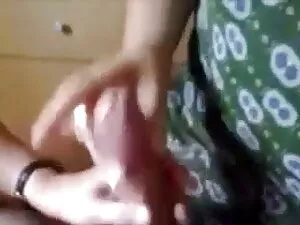 लवली किशोर कमबख्त हि ...