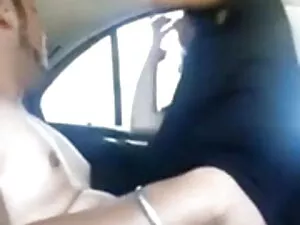 फली लड़की रगड़ बिल्ल ...