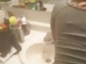 गर्म सेक्सी फुल मूवी ...