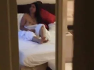 एक छिपी सेक्सी फिल्म ...