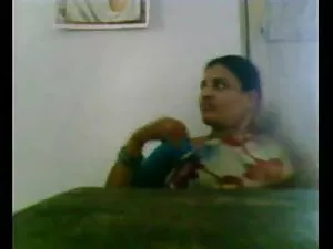 लड़की हिंदी सेक्सी फ ...