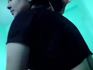 साथ झूलते हुए…। सेक् ...