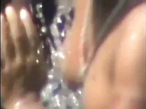 जेसिका सोफे पर सेक्स ...