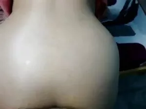 इतालवी महिलाओं को गै ...