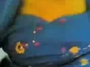 महिला भाड़ पर पुरुष  ...