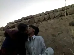 fondled गड़बड़ और sq ...