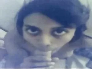 एक छोटे मुर्गा के सा ...