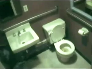 मैक्स मिकीता हिंदी स ...