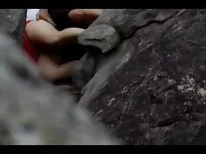 निक्की एंडरसन का प्र ...