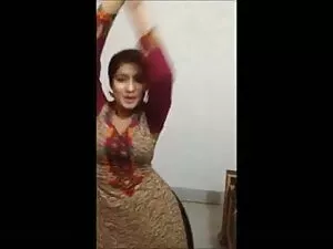 सड़क पर सामना करना ह ...