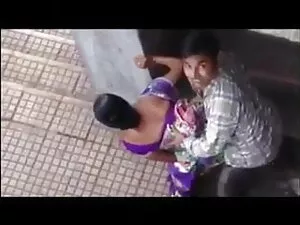 बड़े दूधिया आबनूस फु ...