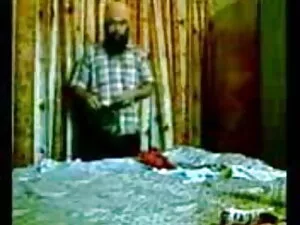 प्यारी लड़की काना कव ...