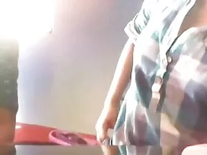 लड़कियों और खिलौने स ...