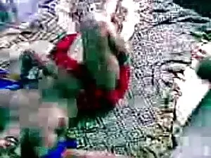 उसे और भी कठिन प्रवे ...